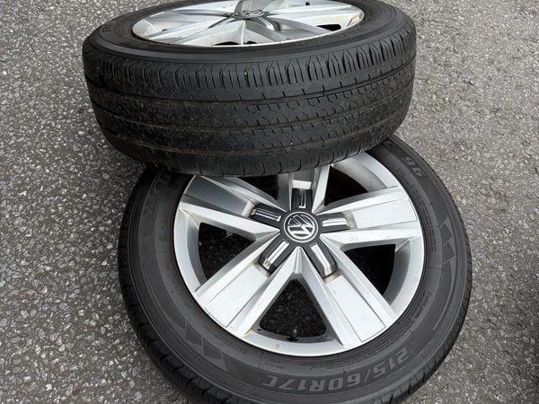 VW Transporter 17 inch Davenport alloys - Main image