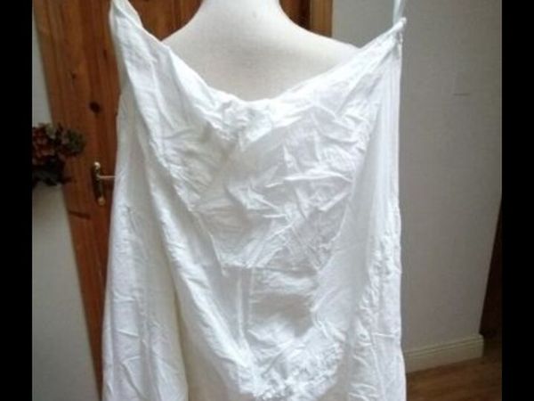 Ladies Sandwich white 100% cotton fully lined skir - Main image