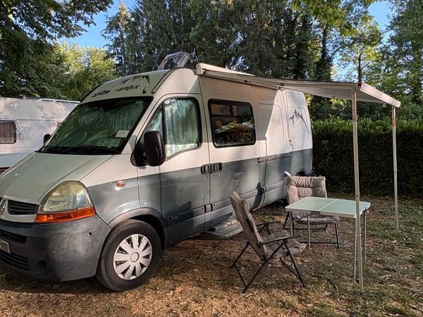 Renault Master Campervan - Main image