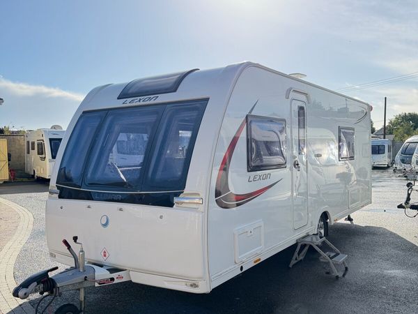 🤩Lunar LEXON 4 berth 2018🤩 - Main image