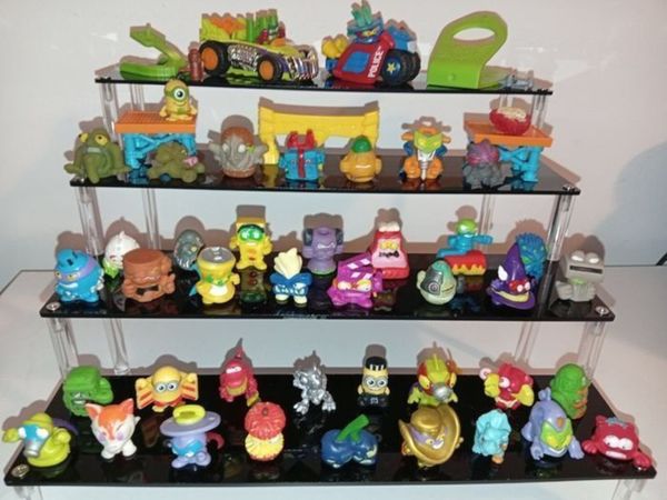 Collection of Superzings figures all in pictures - Main image
