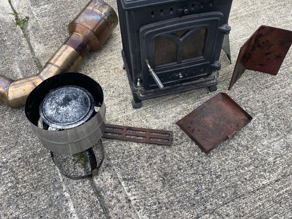 Solid Stove and Accessories for sale - Main image