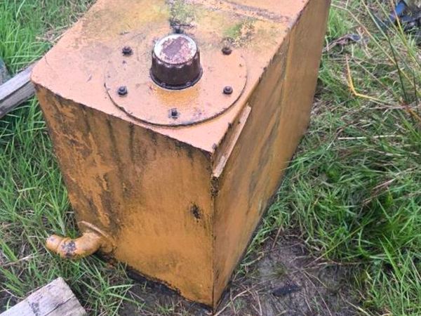 Oil tank - Main image