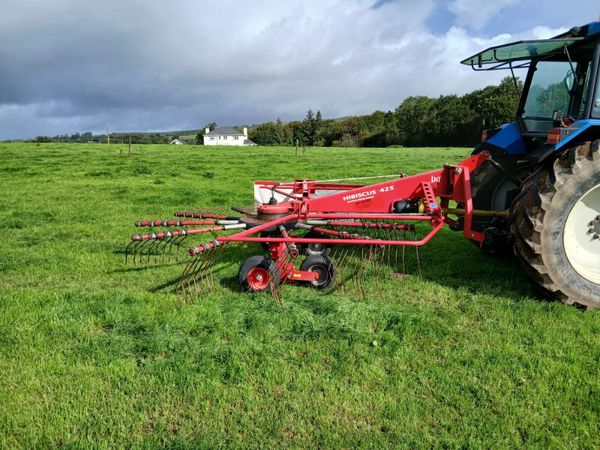Lely Hibiscus 425 Rake - Main image