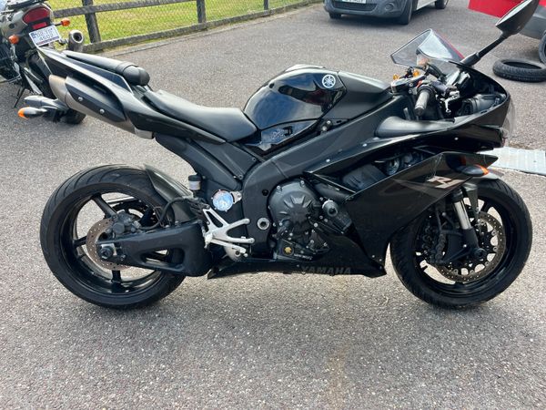 2007 Yamaha R1 - Main image