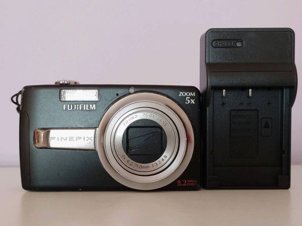 Fujifilm J50 - Main image
