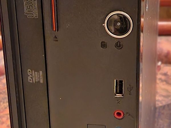 Lenovo ThinkCentre 300GB HDD, 2GB RAM Desktop PC - Main image