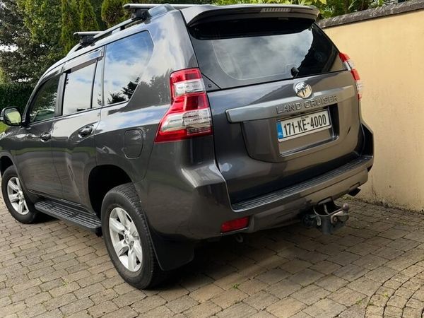 Toyota Landcruiser - Main image