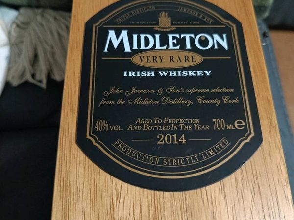 Empty Midleton Very Rare 2014 Wooden Box + Origina - Main image