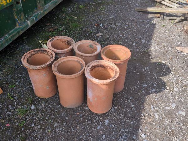 Clay chimney pots - Main image