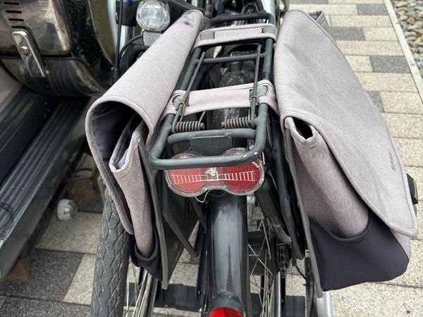 2 Electric Bikes & Carrier - Main image