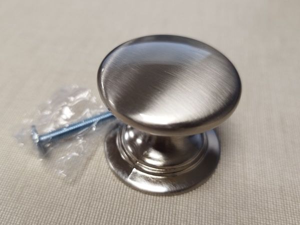 Nickel knobs - Main image
