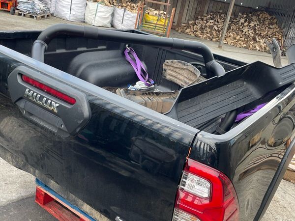 Toyota hilux tub - Main image