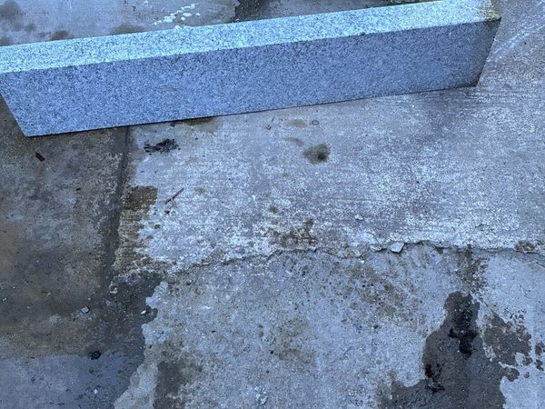Granite kerbs and capping - Main image