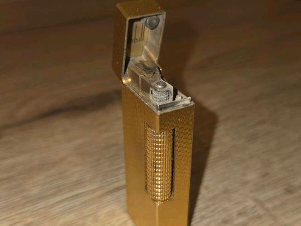 Vintage Dunhill rollogas gold lighter - Main image
