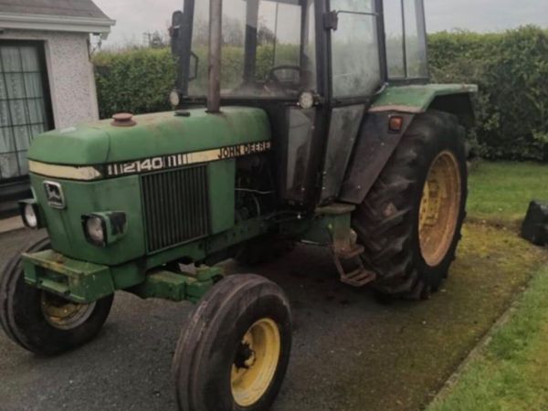 John Deere 2140 - Main image