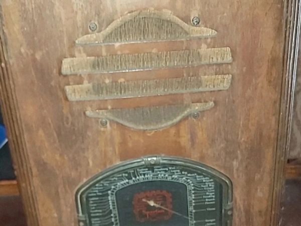 Sparton Tube Radio 1940s - 1950s - Main image