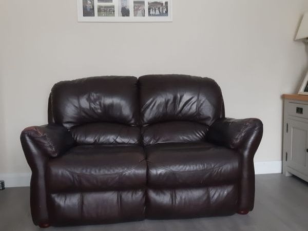 3 2 1 suite. Brown leather. - Main image