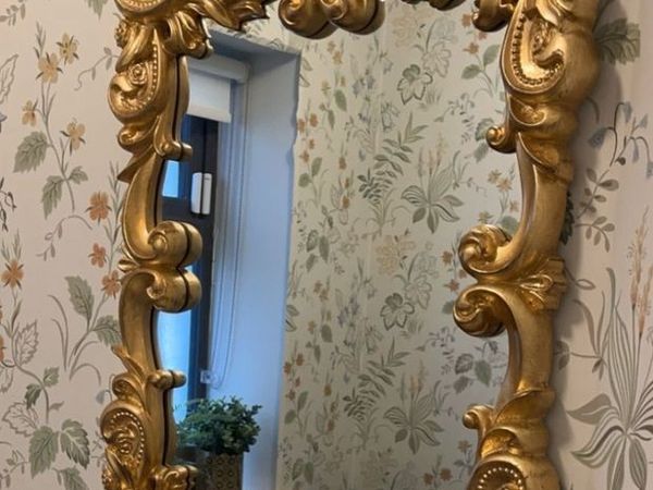 Baroque-style wall mirror - Main image