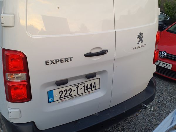 Peugeot Expert 2022 - Main image