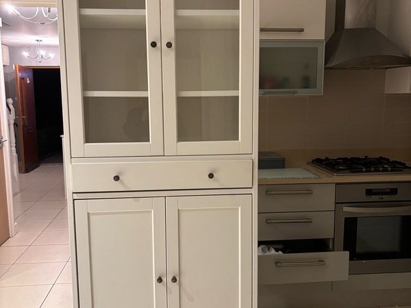 White unit - Main image