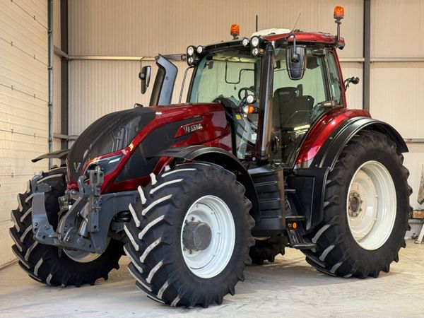 Valtra T194 Versu ***Only 2300 hours!!*** - Main image