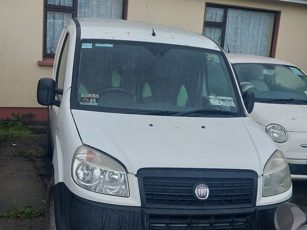 Fiat Doblo 2008 - Main image