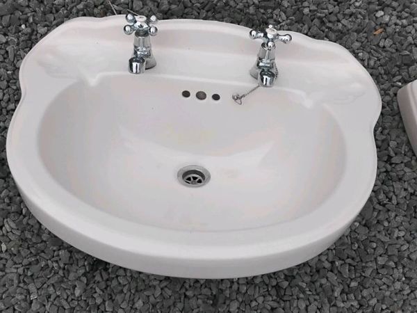 Sink & Pedestal - Main image