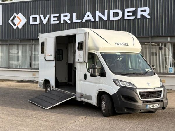 2 Stall HorseBox - R160 - Main image