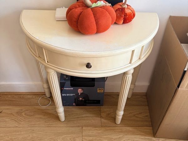 Console table - Main image