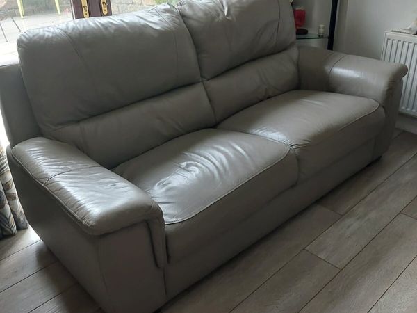 Sofa and single seater - Main image