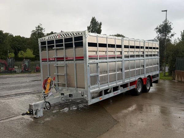 **New Nugent TDC 24FT Livestock Trailer** - Main image