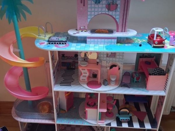 Lol dolls house - Main image