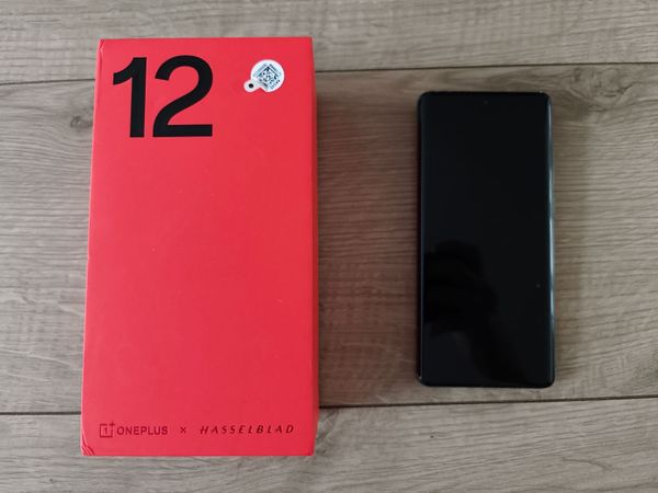 One Plus 12 - Main image
