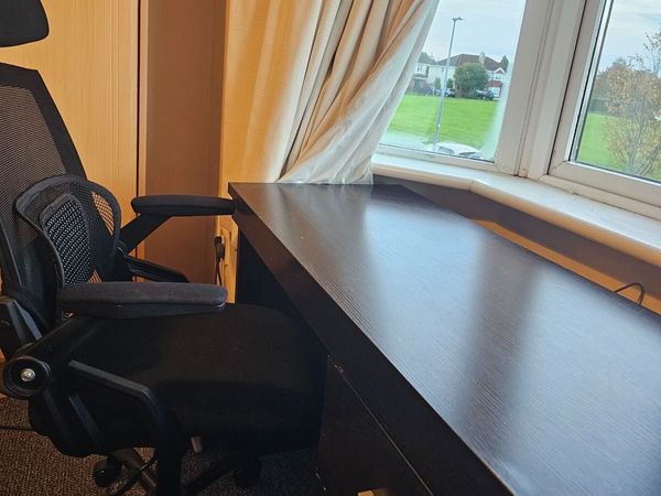 Free Study desks+chairs - Main image