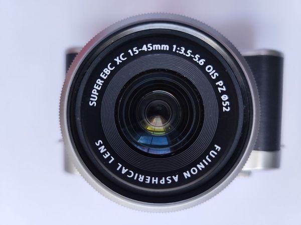 Fujifilm X A5 Mirrorless Camera,15 45mm Lens, Excellent Condition - Main image