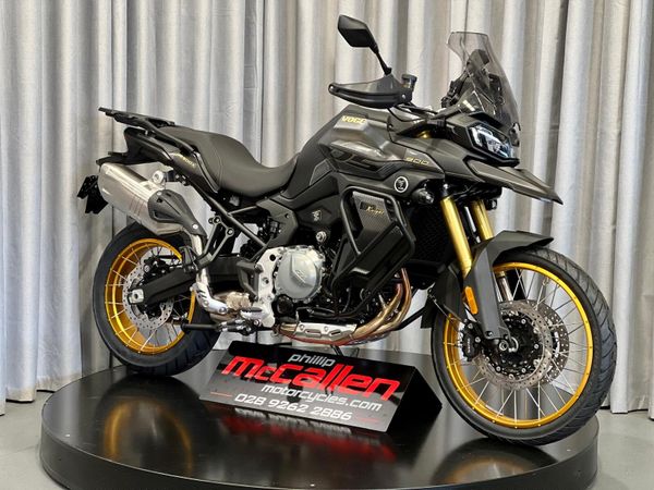 2026 Voge DS900X Black Knight - Main image