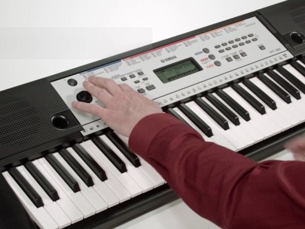 Yamaha keyboard - Main image