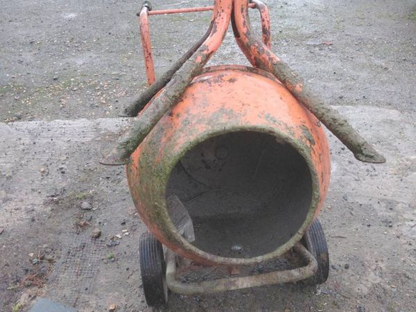 Electric cement mixer - Main image