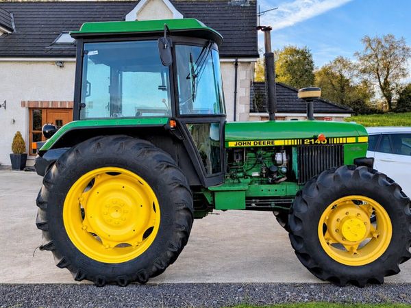 John Deere 2140 Tractor - Main image