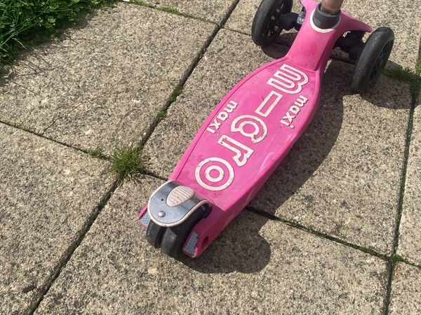 Pink maxi micro scooter - Main image