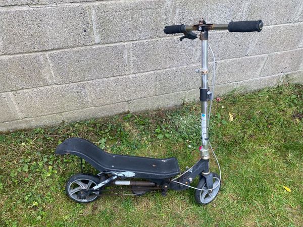 Foldable space scooter - Main image