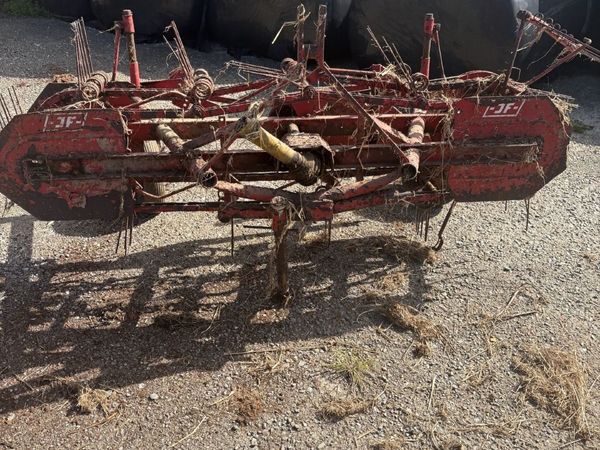 Vintage Hay Turner - Main image