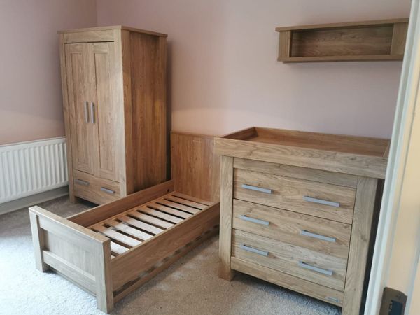 Bedroom furniture - Main image