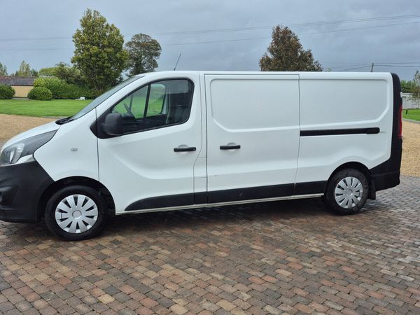 2019 Opel Vivaro lwb - Main image