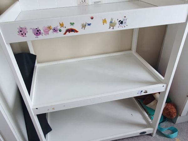 White Babylo Changing Table - Main image