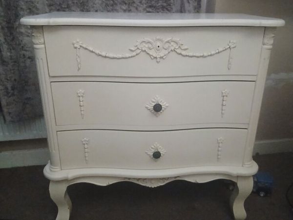 Dressing table and chest of drawers - Main image