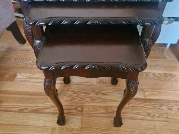 Nest of tables - Main image