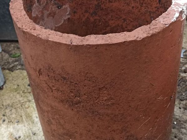 Pair of  Chimneys Pots - Main image