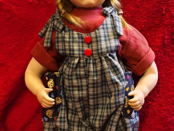 Collectable Porcelain Doll - Main image